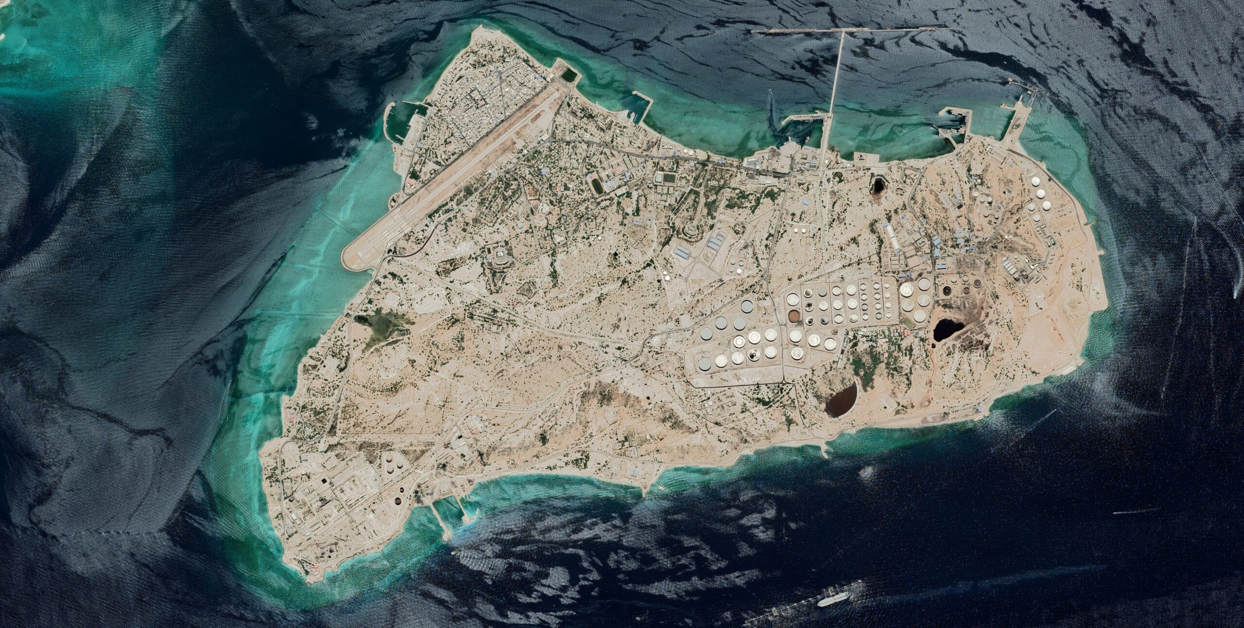 Iran Warns U.S. Troops Would Not Survive Kharg Island Operation After Trump Signals Possible Strikes
