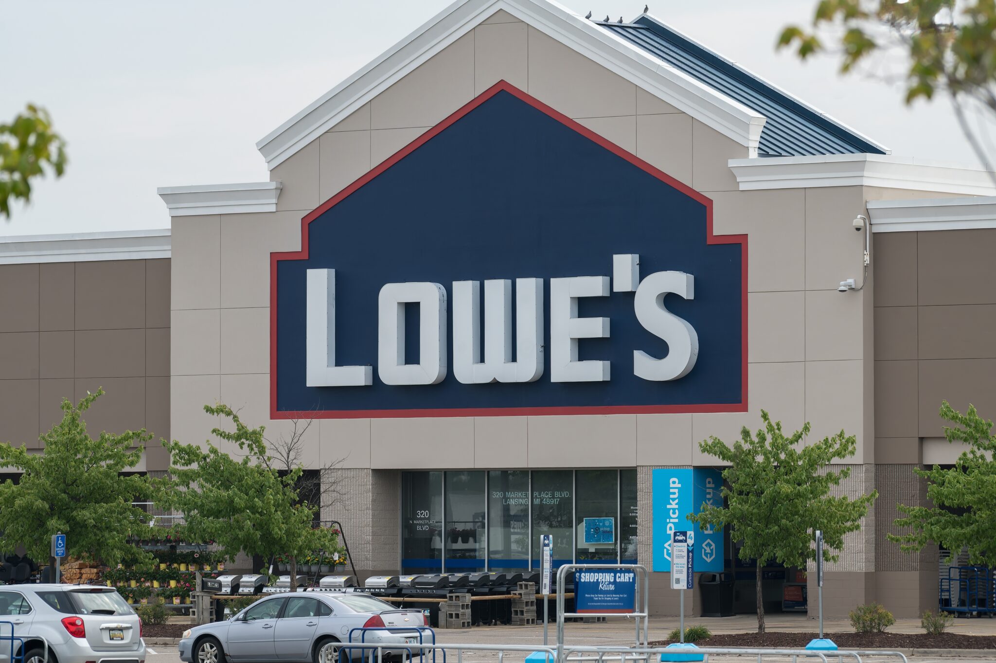 Lowe Lowe’s Launches National Coalition to Build 1 Million Skilled Trades ...