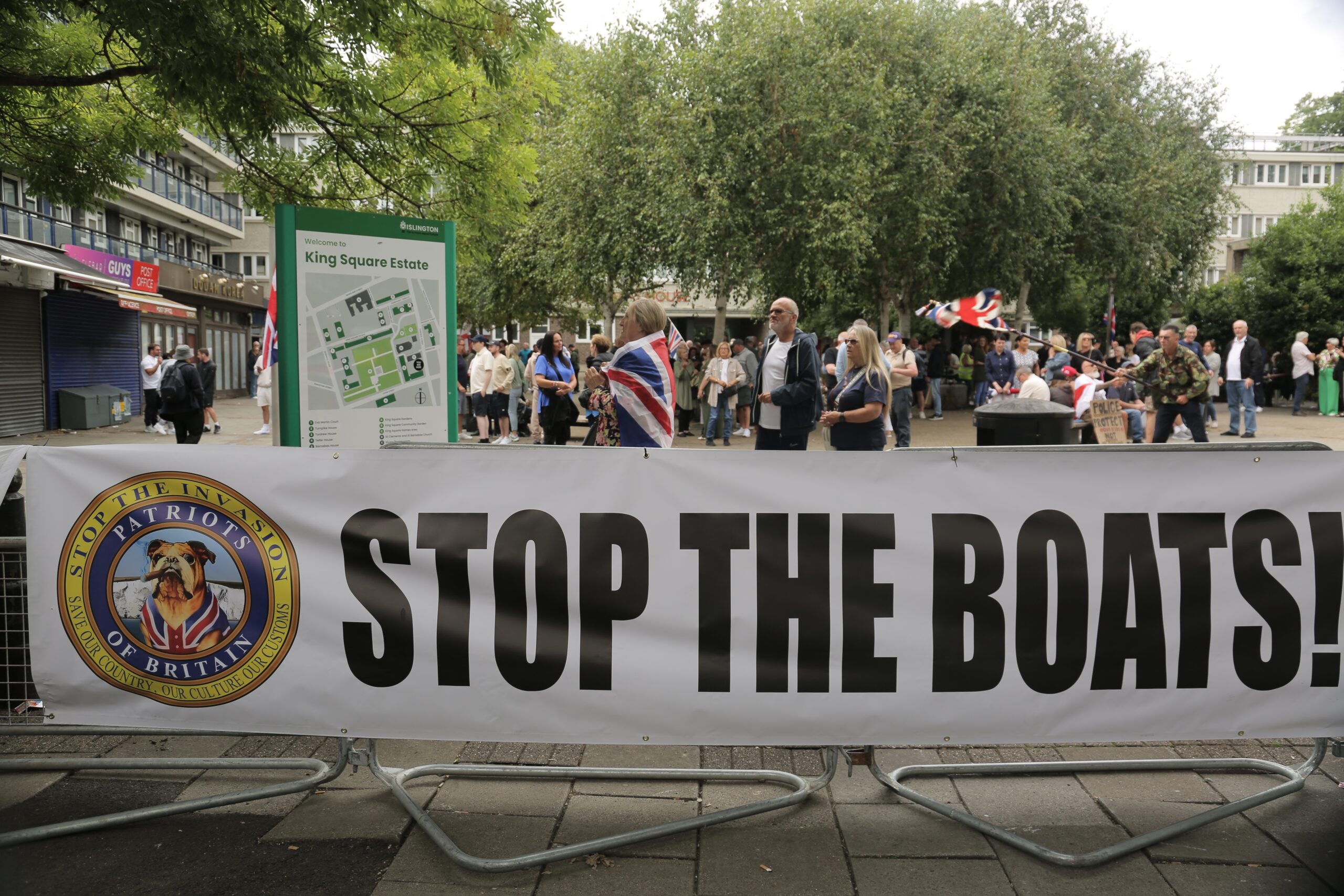Households with foreign nationals received £11.9bn in Universal Credit