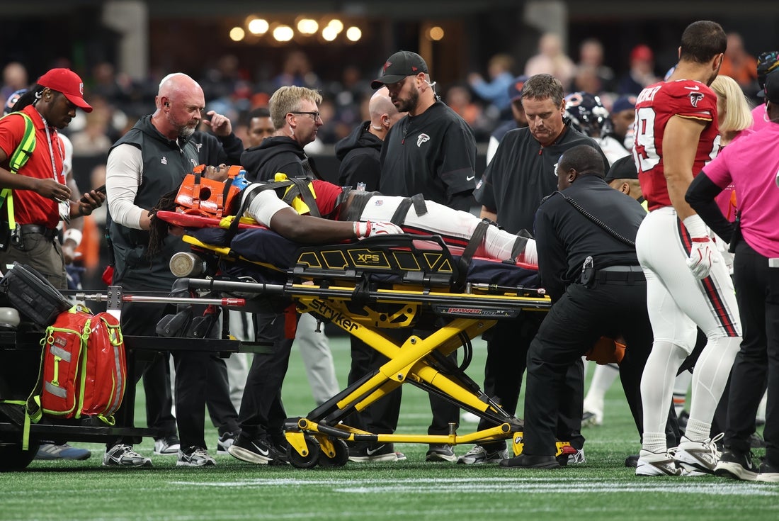 NFL injury roundup: Falcons LB Kendal Daniels hospitalized after injury vs. Bears - [your]NEWS